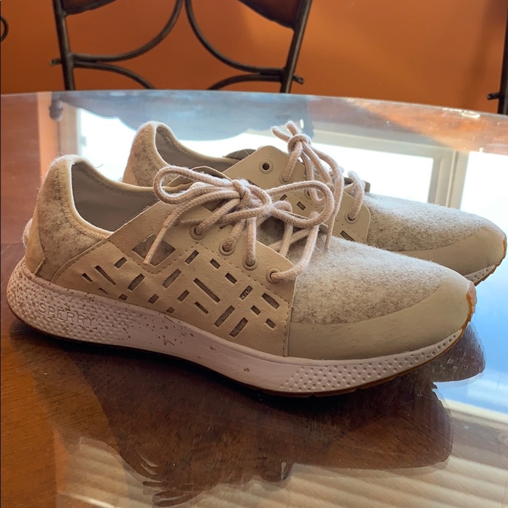 Sperry Sneakers